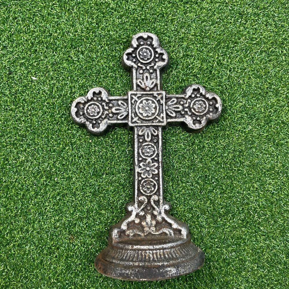 Vintage Welforth Cast Iron Standing Religious Tabletop Cross Home Decor